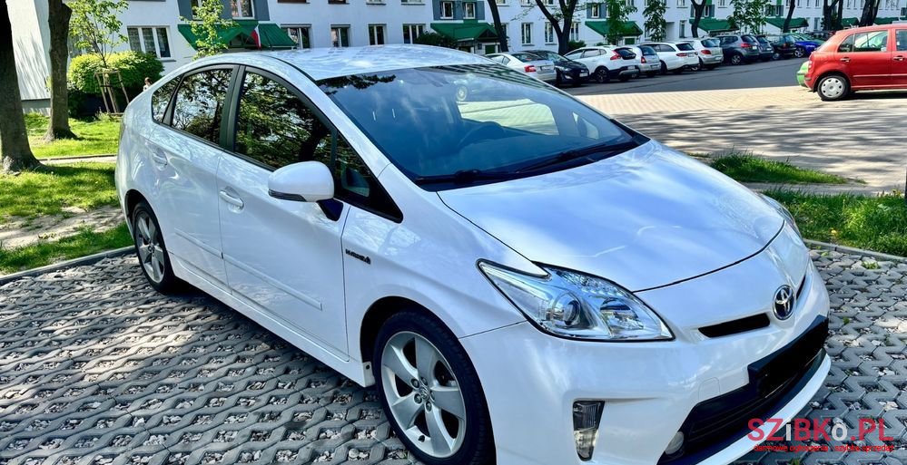 2013' Toyota Prius photo #3