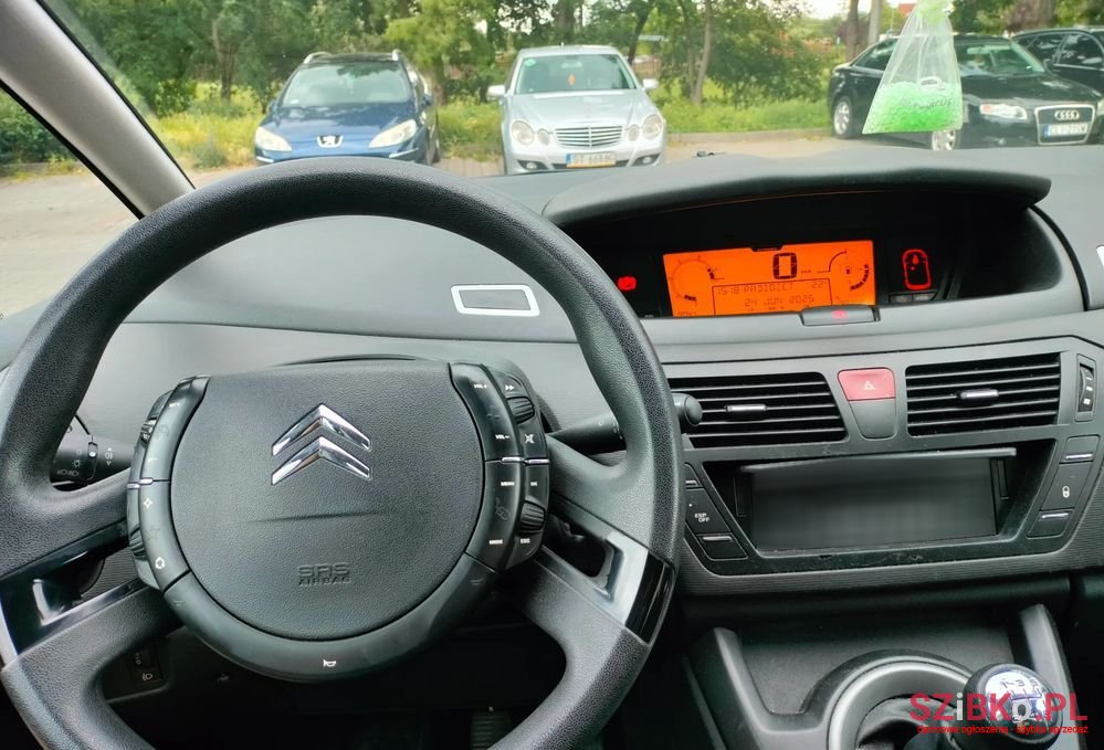 2007' Citroen C4 Picasso photo #6