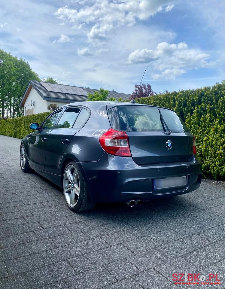 2005' BMW 1 Series 130I photo #5