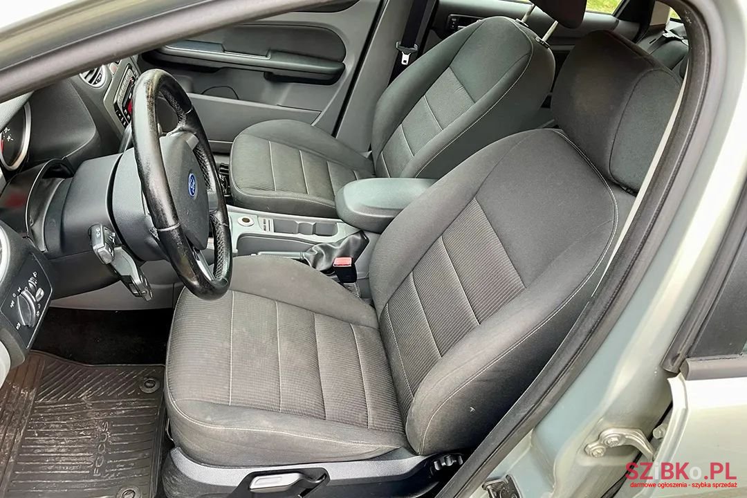 2008' Ford Focus photo #5