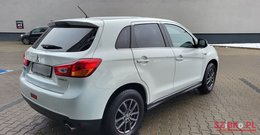 2011' Mitsubishi ASX photo #6