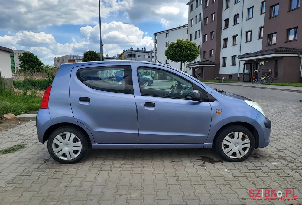2010' Nissan Pixo 1.0 Visia photo #4