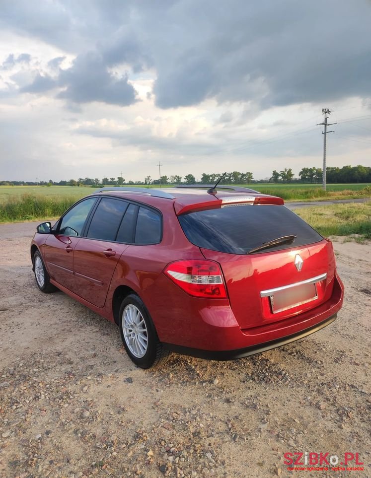 2008' Renault Laguna photo #5