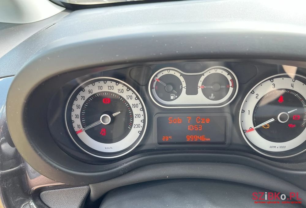 2017' Fiat 500L photo #5