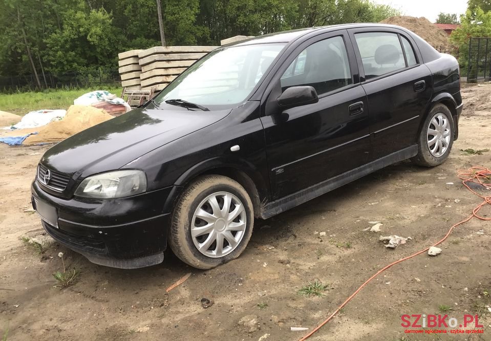 2004' Opel Astra photo #3