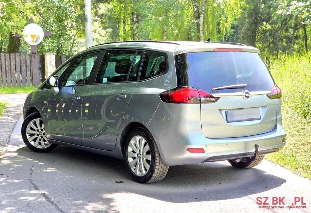 2012' Opel Zafira 1.4 T Cosmo photo #4