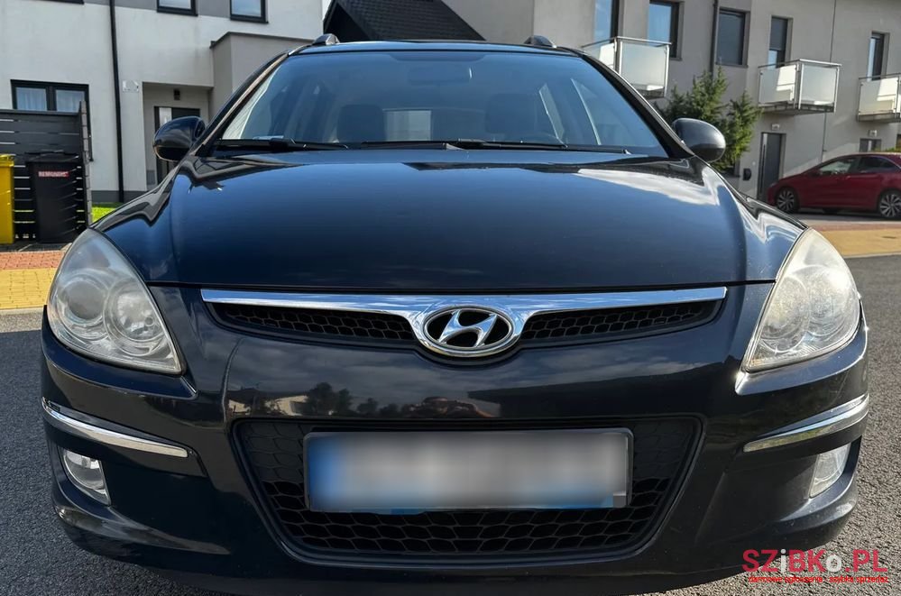 2010' Hyundai i30 1.6 Crdi Comfort photo #3