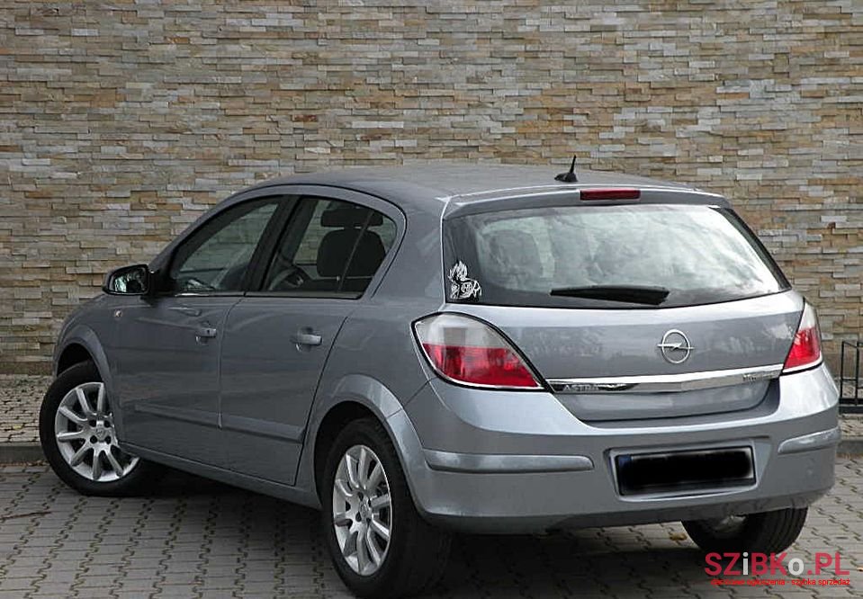 2004' Opel Astra photo #5