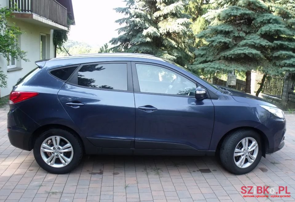 2011' Hyundai ix35 photo #5