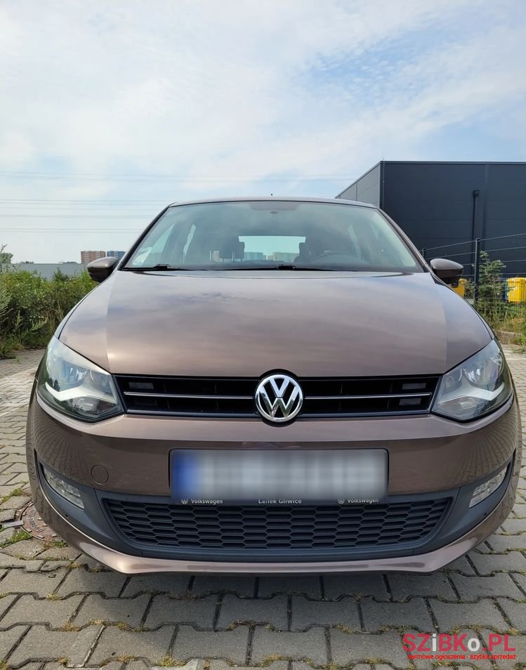 2013' Volkswagen Polo photo #6