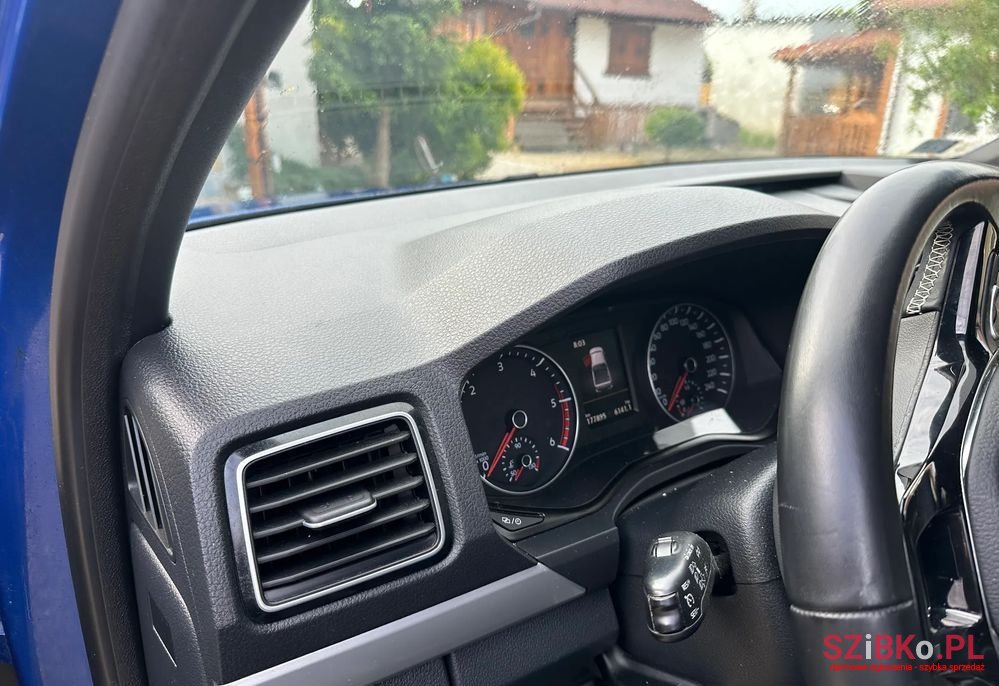 2020' Volkswagen Amarok photo #5