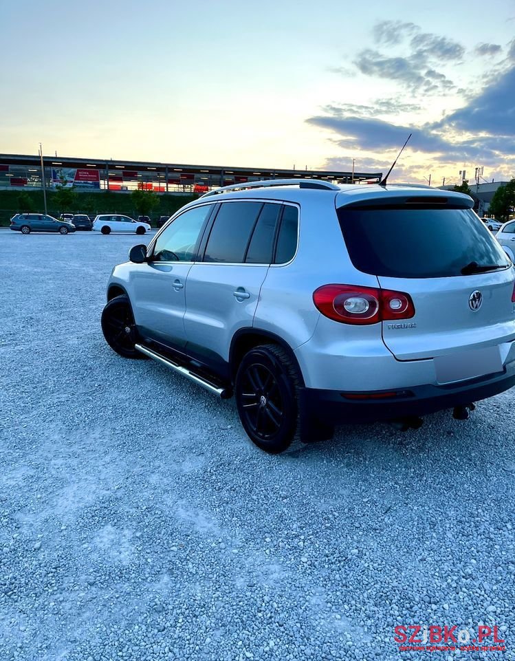 2008' Volkswagen Tiguan photo #6