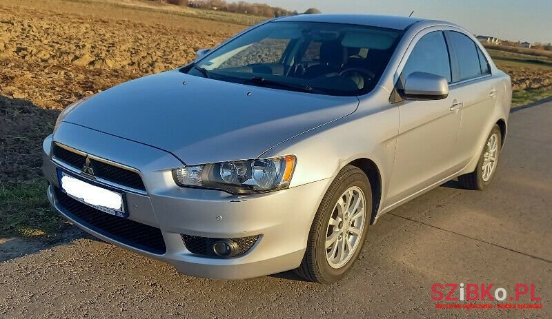 2011' Mitsubishi Lancer photo #1