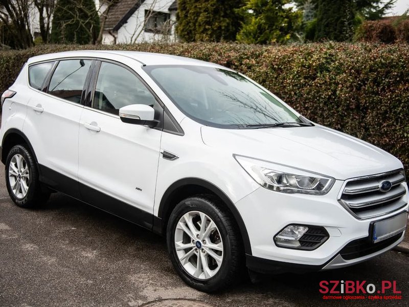 2018' Ford Kuga 2.0 Tdci 4X4 Titanium photo #3