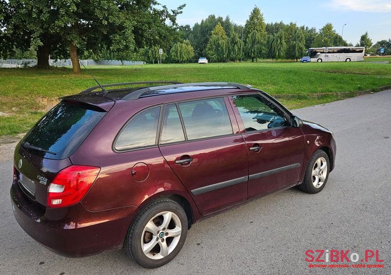 2010' Skoda Fabia 1.2 Tsi Classic photo #6