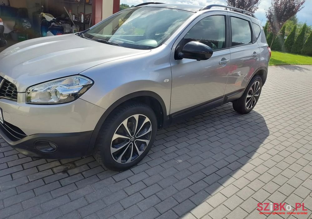2013' Nissan Qashqai photo #2