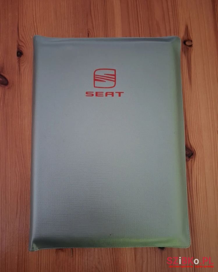 2003' SEAT Cordoba photo #4