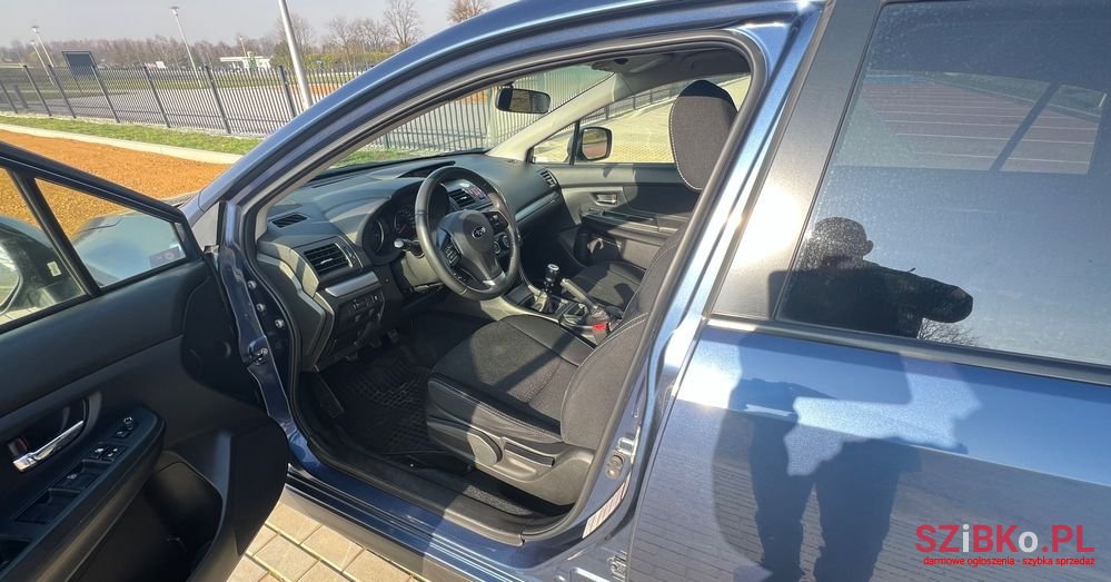 2012' Subaru XV 2.0D Comfort photo #4