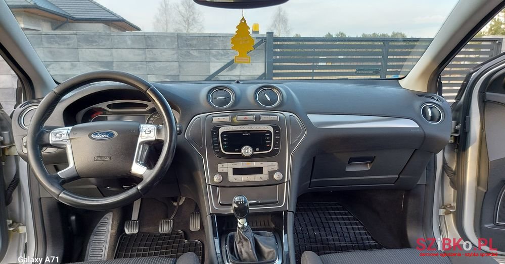 2009' Ford Mondeo 2.0 Tdci Titanium photo #5