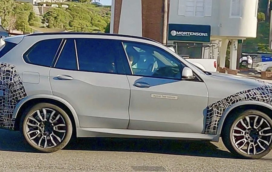Refreshed BMW X5 Caught On Camera Showing New Dual-Screen Dashboard
