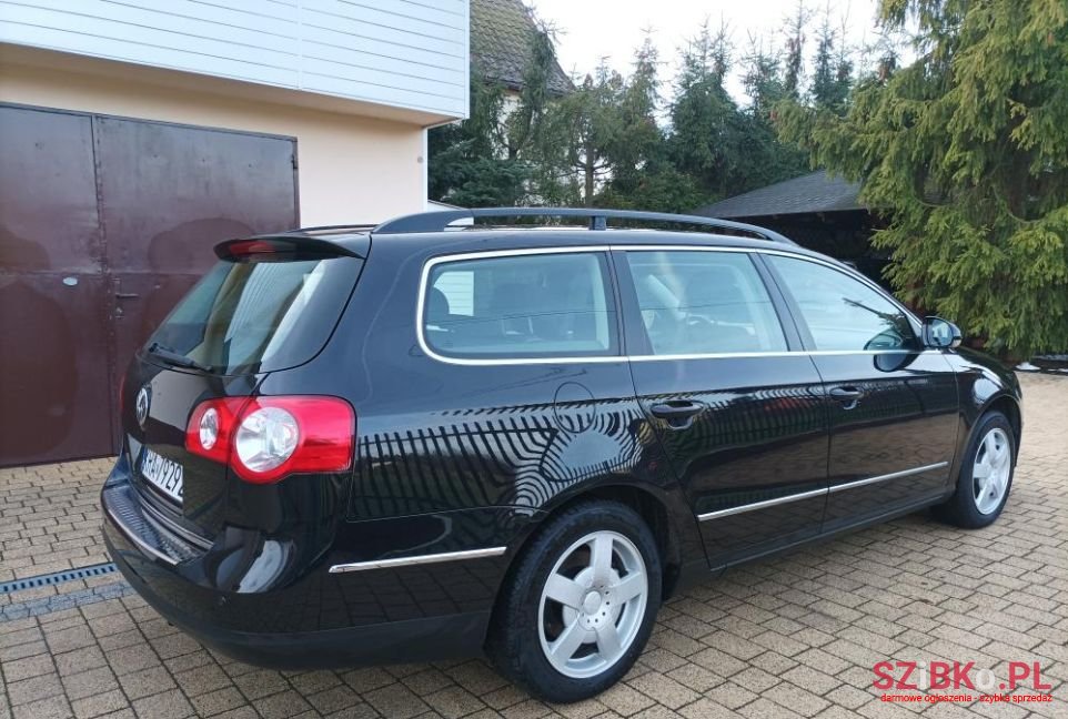 2007' Volkswagen Passat photo #5