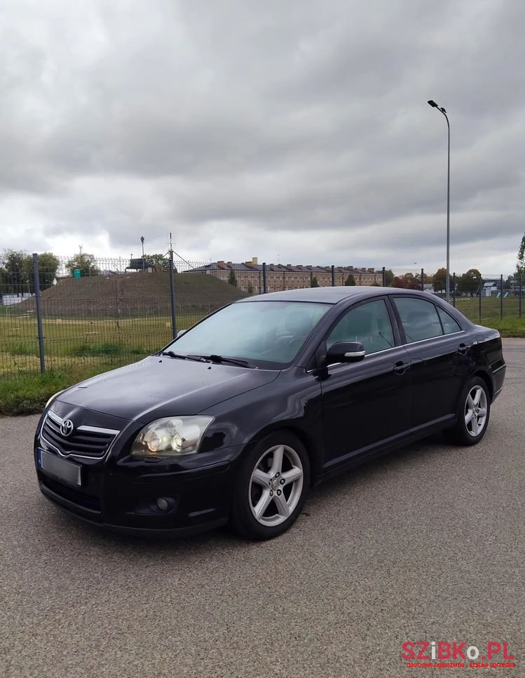 2008' Toyota Avensis photo #1