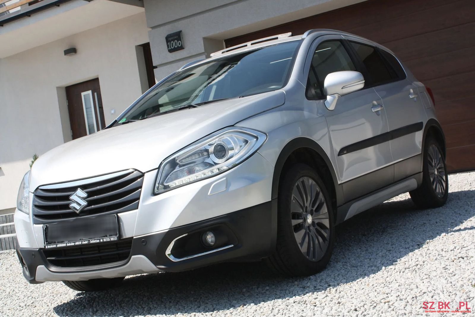 2014' Suzuki SX4 S-Cross photo #3