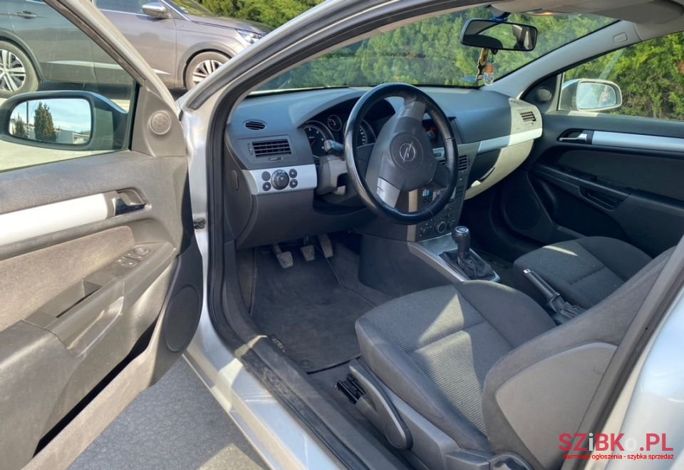 2006' Opel Astra photo #6