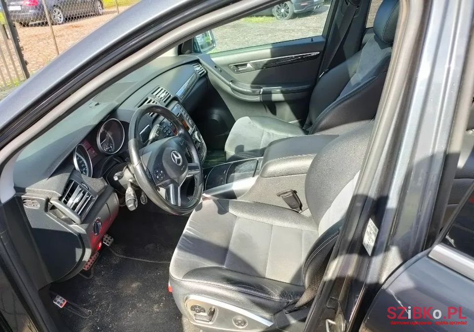 2010' Mercedes-Benz Klasa R photo #4