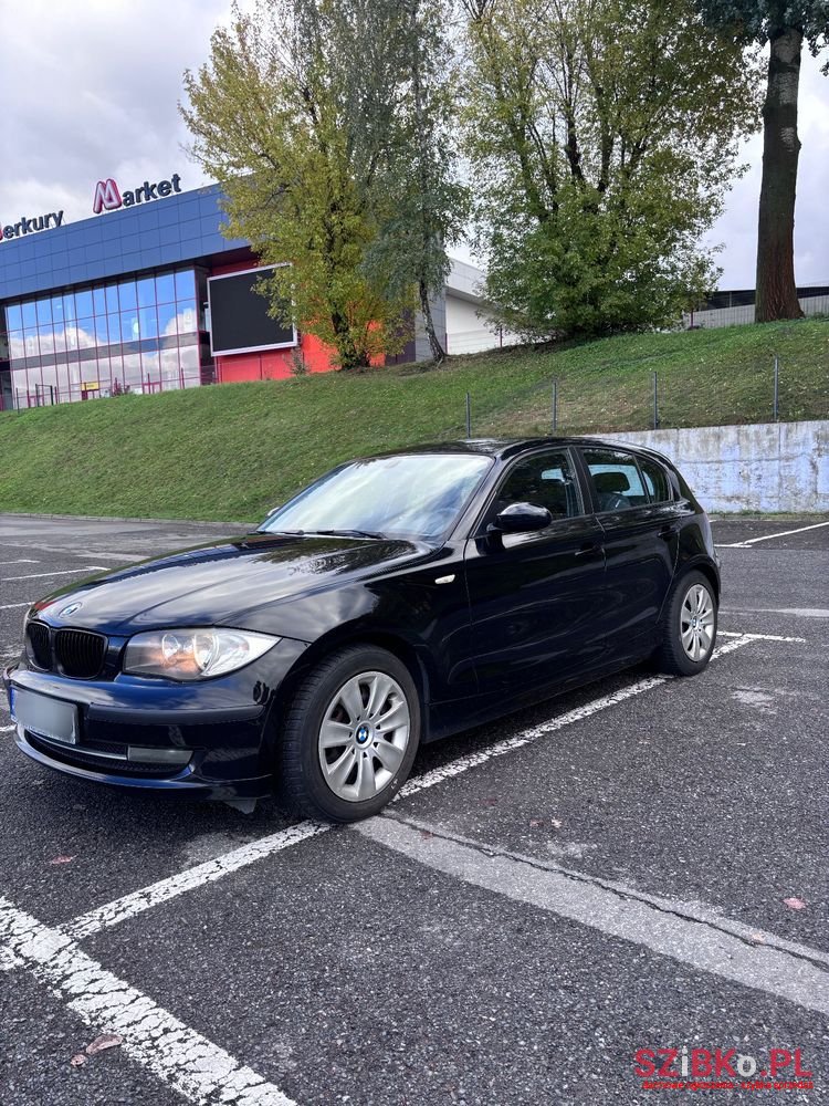 2008' BMW 1 Series 118D photo #2