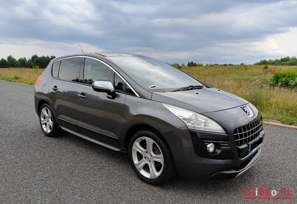 2011' Peugeot 3008 photo #2