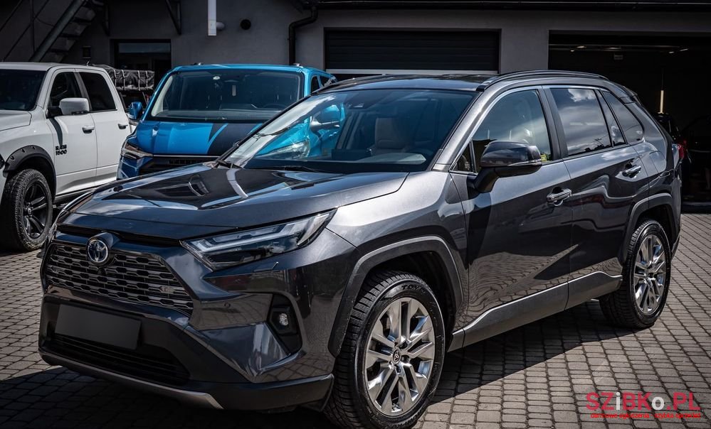 2022' Toyota RAV4 photo #1
