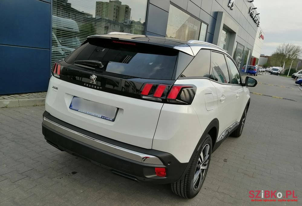 2020' Peugeot 3008 photo #3