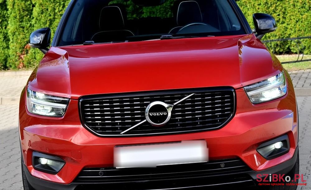 2019' Volvo Xc 40 T3 R-Design photo #5