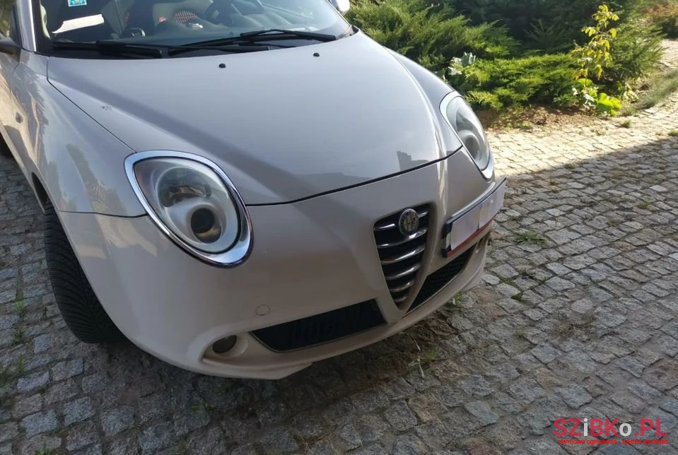 2008' Alfa Romeo MiTo photo #3