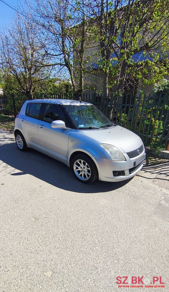 2006' Suzuki Swift 1.3 Limited 25 photo #2