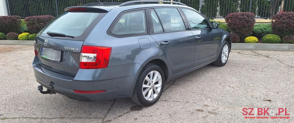 2017' Skoda Octavia 1.6 Tdi Ambition photo #5