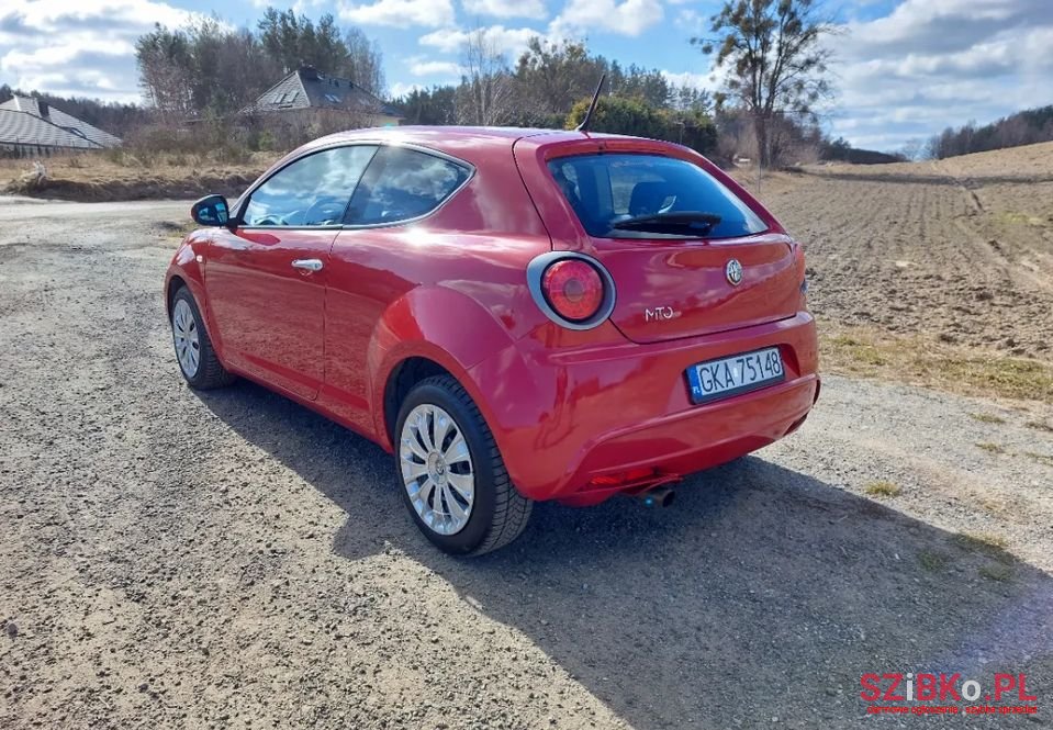 2011' Alfa Romeo MiTo photo #3