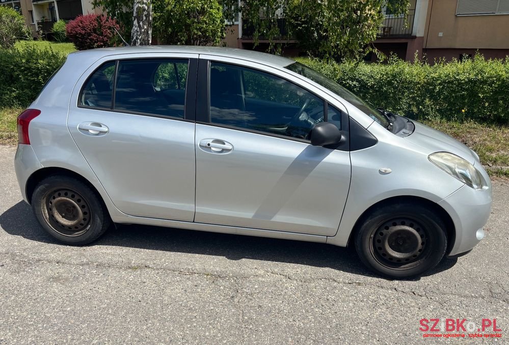 2006' Toyota Yaris 1.3 photo #2