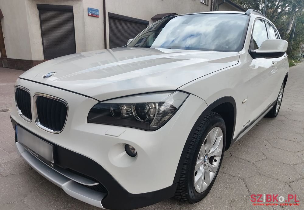 2010' BMW X1 Xdrive20D photo #3