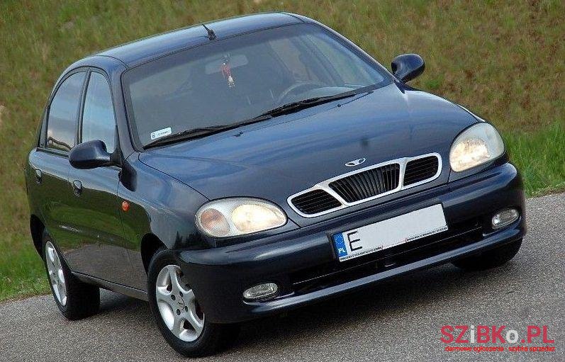 2004' Daewoo Lanos photo #1