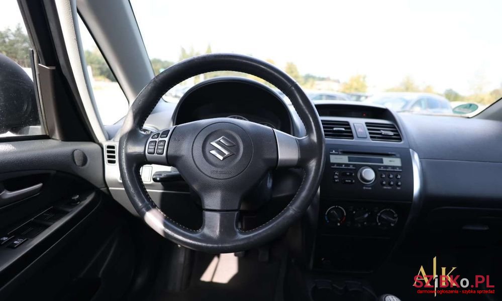 2008' Suzuki SX4 photo #6