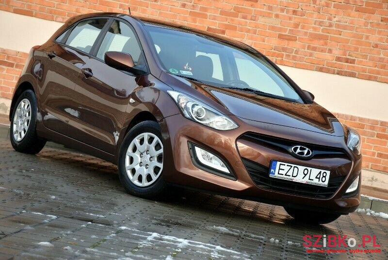 2013' Hyundai i30 photo #2