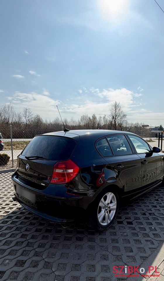 2008' BMW 1 Series photo #3