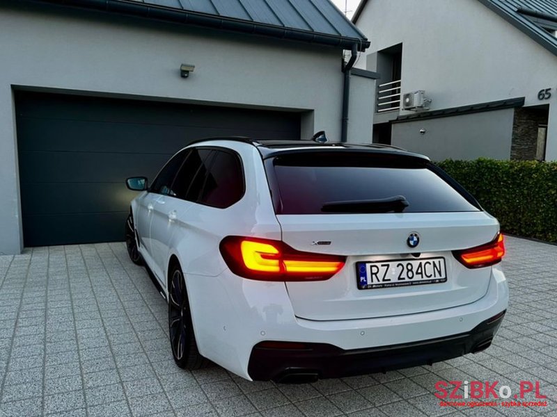 2021' BMW Seria 5 photo #3