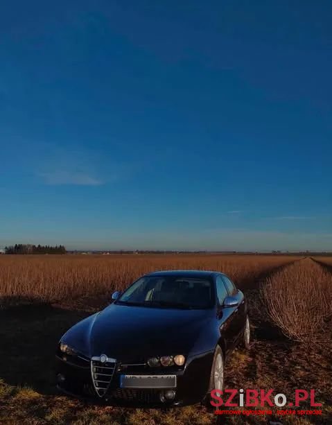 2006' Alfa Romeo 159 photo #2