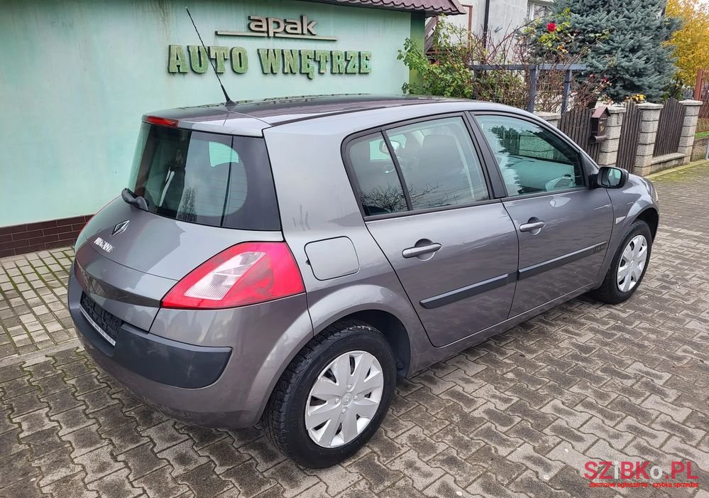 2005' Renault Megane photo #4