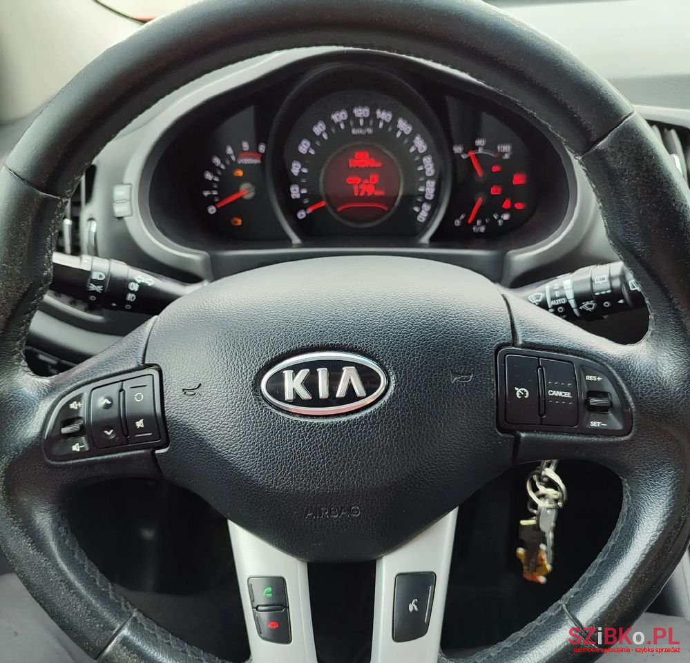 2010' Kia Sportage photo #4