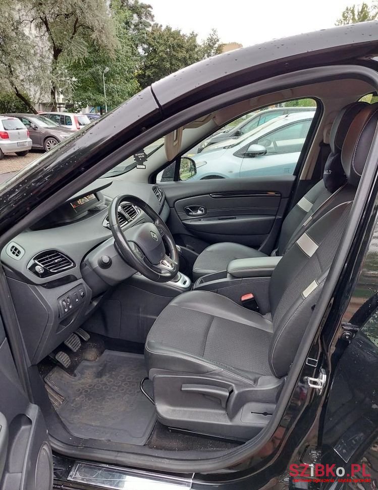 2013' Renault Scenic photo #5