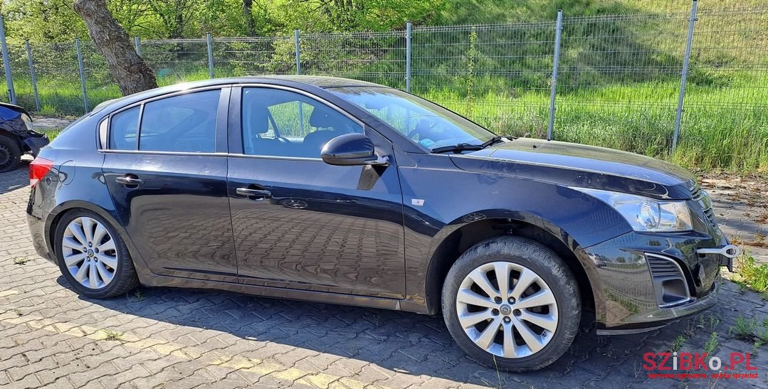 2013' Chevrolet Cruze photo #1